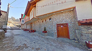 Cliquez pour charger la visite virtuelle